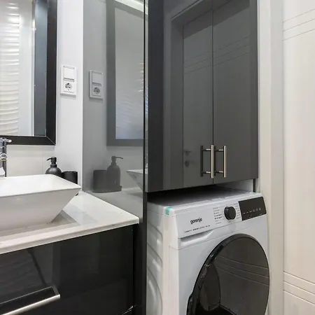 Modern Charming In The Heart Of Apartament Budapesta