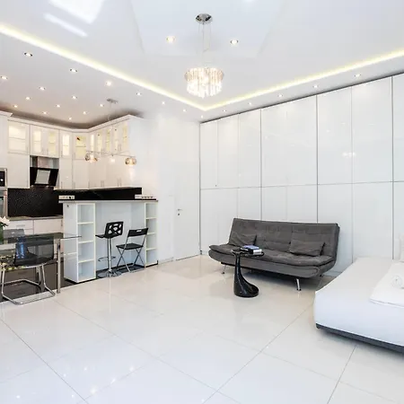 Modern Charming In The Heart Of