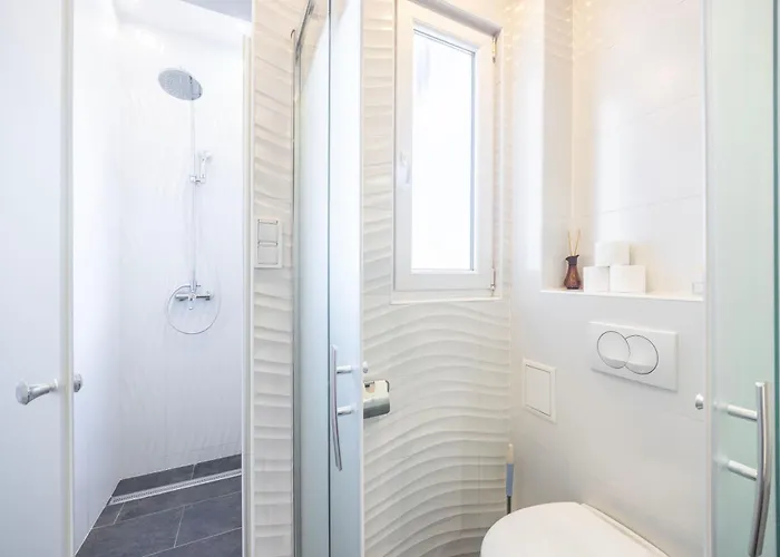 Modern Charming In The Heart Of Budapeşte