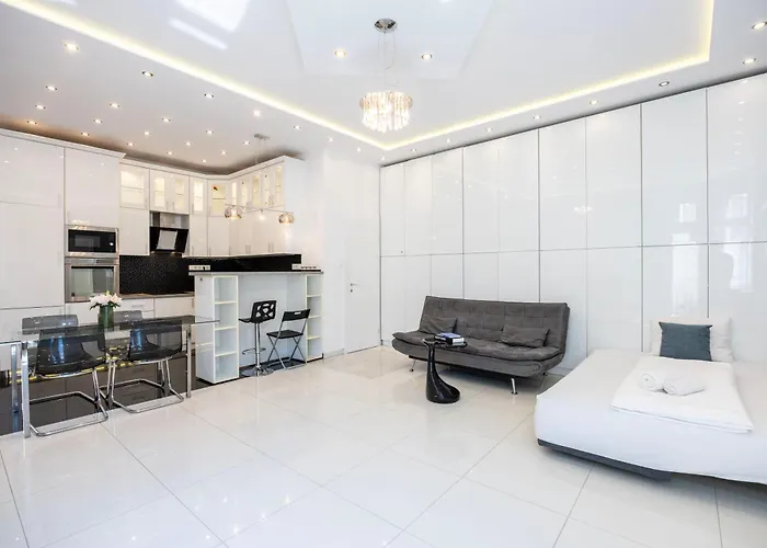 Modern Charming In The Heart Of