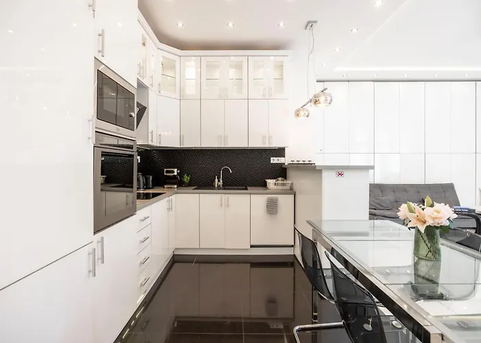 Daire Modern Charming In The Heart Of
